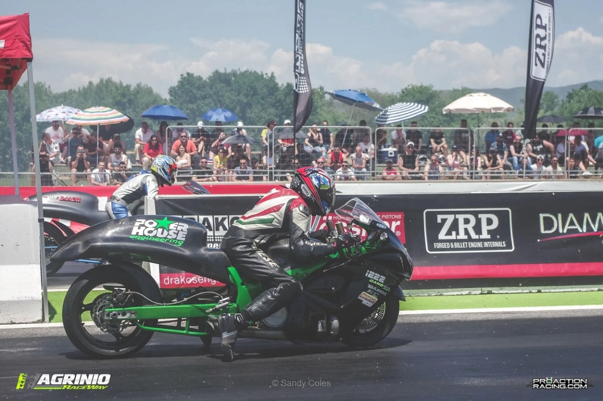 Επιτυχημένοι οι αγώνες Dragster στην πίστα Αγρινίου
