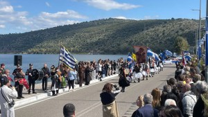 25η Μαρτίου στην Αμφιλοχία: Με λαμπρότητα η παρέλαση, πλήθος κόσμου