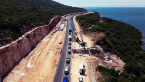 Νέα διακοπή εργασιών στο έργο σύνδεσης Λευκάδας – Ακτίου λόγω απλήρωτων πιστοποιήσεων 3,8 εκ. ευρώ