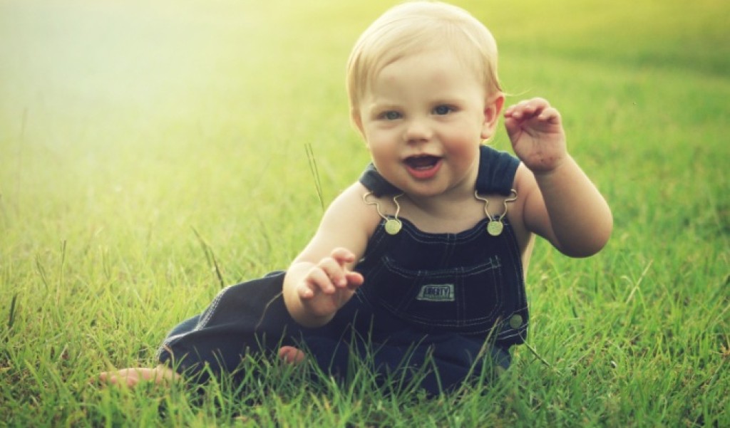 Αντίστροφη μέτρηση για το επίδομα παιδιού Α21: Ξεκινούν οι αιτήσεις – Οι κλίμακες και τα ποσά