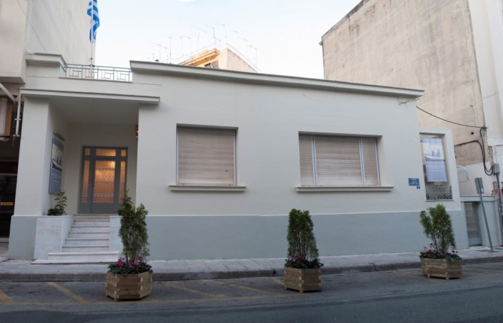 &quot;Διέξοδος&quot; στο Μεσολόγγι και Δημοτική Πινακοθήκη στο Αγρίνιο κρατούν ψηλά την σημαία...