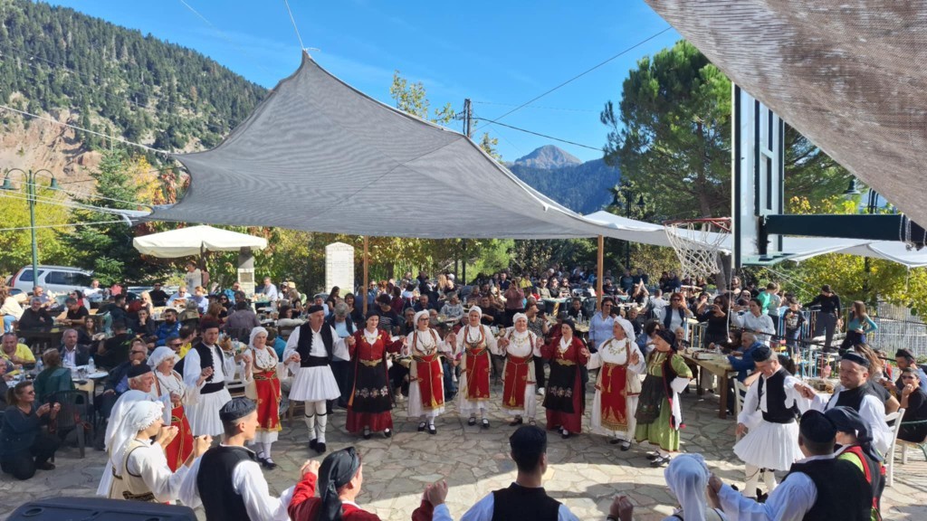 Γιορτή Κάστανου στο Αργυρό Πηγάδι Θέρμου (εικόνες)