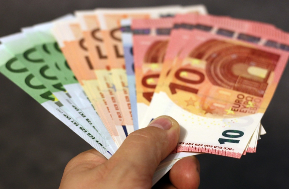 ΟΠΕΚΑ: Μπαράζ πληρωμών για διπλό ΚΕΑ, επίδομα παιδιού, γέννησης, ενοικίου και προνοιακά