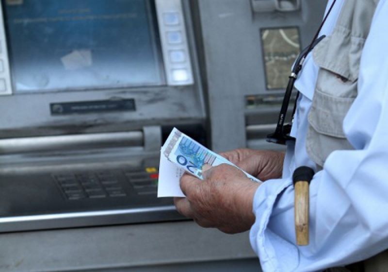 Capital Control τέλος για όσους επιστρέψουν χρήματα στις τράπεζες