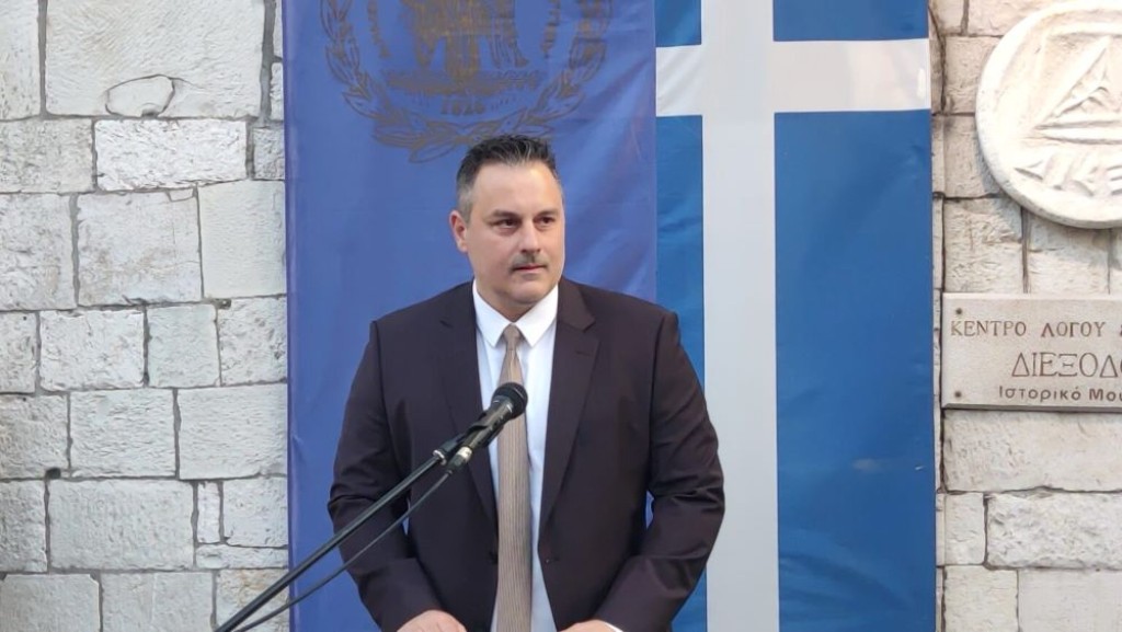 «Αυτό δεν είναι κριτική. Είναι υπονόμευση», λέει ο δήμαρχος Μεσολογγίου