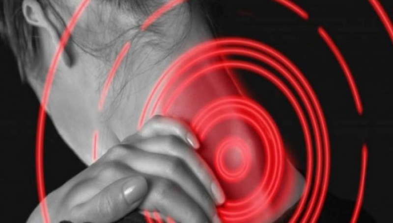 Οι ασκήσεις που σταματούν τον πόνο του αυχενικού άμεσα (φωτό, βίντεο)