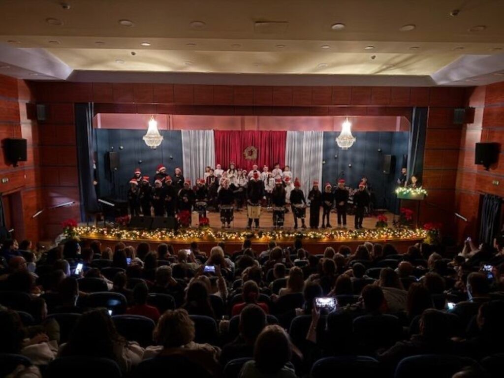 Μεσολόγγι: Κατάμεστη αίθουσα στην «Κυριακή των Χριστουγέννων» του «Ιωσήφ Ρωγών»