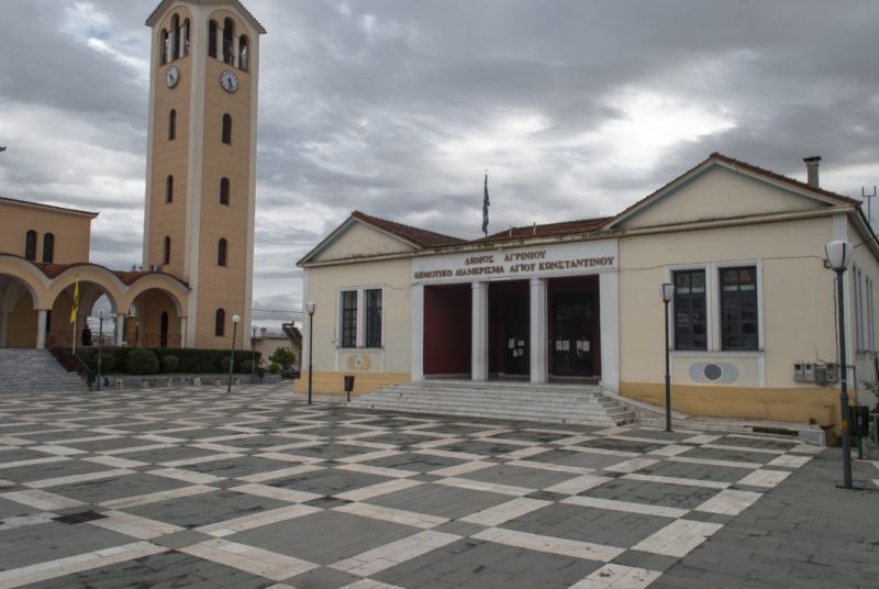 Ο Άγιος Κωνσταντίνος στο Αγρίνιο, οι προσφυγικές καταβολές και τα αξιοθέατα