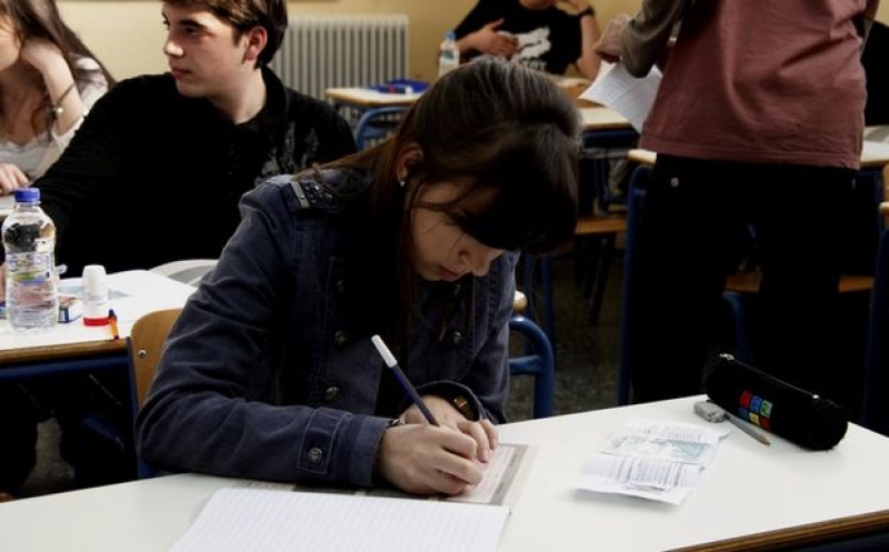 Πρόταση της ΟΛΜΕ για αποσύνδεση του Λυκείου από τις πανελλαδικές εξετάσεις