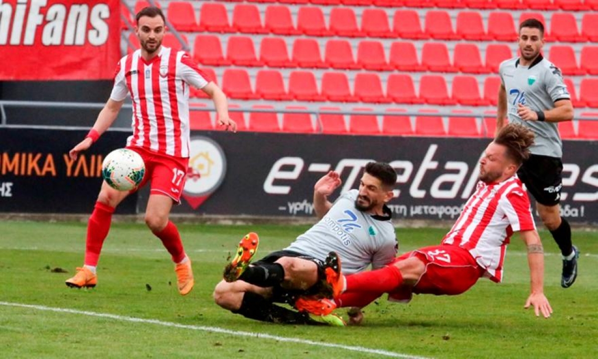 Super League 2: Φινάλε γκραν γκινιόλ με τον Παναιτωλικό να μαθαίνει αντίπαλo στα μπαράζ