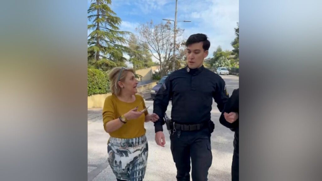 Τσικνοπέμπτη: Το χιουμοριστικό video της αστυνομίας – «Τσίκνισε σωστά και όχι παραβατικά»
