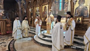 Αιτωλοακαρνανίας Δαμασκηνός: «Κυριακή της Πεντηκοστής, ημέρα αναγεννήσεως και φωτισμού»