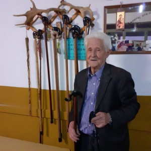 Στρογγυλοβούνι Ξηρομέρου: Ο Γεώργιος Μάσσος, από τους τελευταίους μάστορες της γκλίτσας