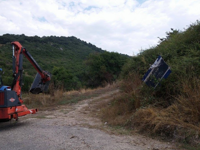 Καθαρισμός του δρόμου στον Πρόδρομο Ξηρομέρου