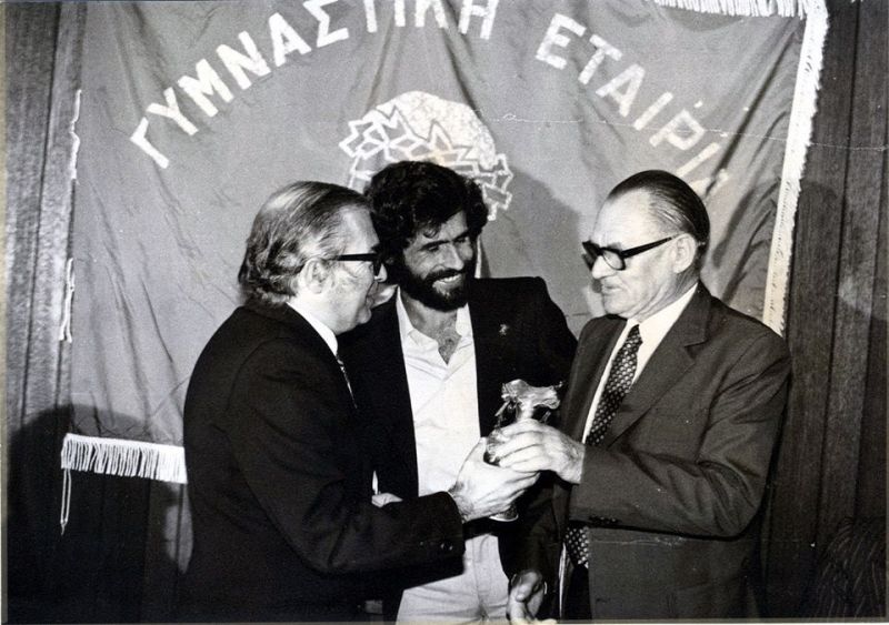 Όταν το Αγρίνιο τιμούσε τον Μιχάλη Κούση πριν δεκαετίες (φωτό)