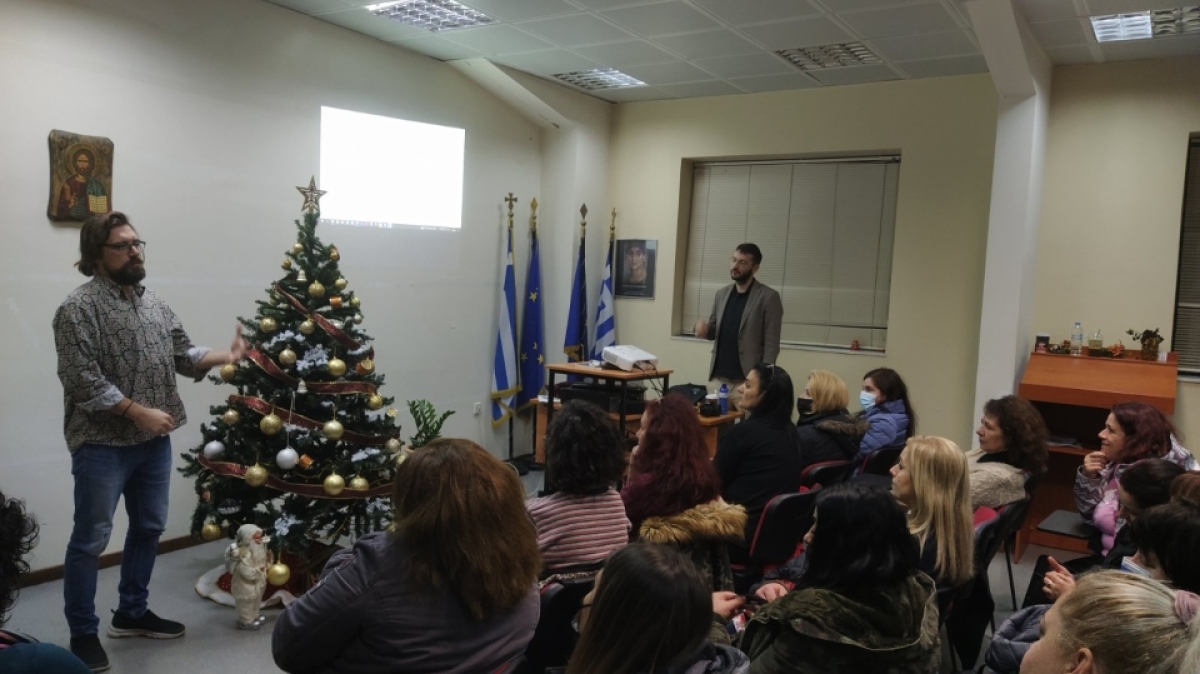 &quot;Ο μονόλογος ως προσπάθεια διαλόγου&quot;: Παρουσίαση του Κινηματογραφικού Φεστιβάλ Αγρινίου &quot;Οι μονόλογοι της Λήδας&quot; στο σχολείο 2ης ευκαιρίας Αγρινίου