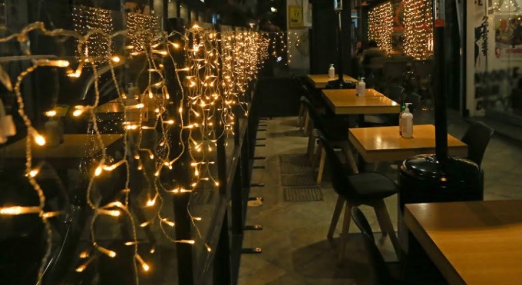 Αγρίνιο: Με μέτρο «γιόρτασε» η εστίαση – Και στις Απόκριες ιδιαίτερα συγκρατημένοι οι καταναλωτές