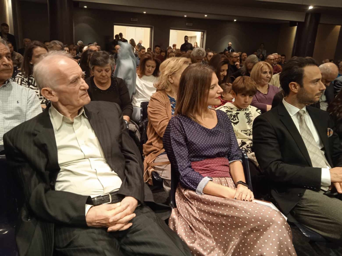 Αγρίνιο: Παρουσιάστηκε με επιτυχία το βιβλίο για τη ζωή του Σωκράτη Ζαραβίνα (εικόνες)