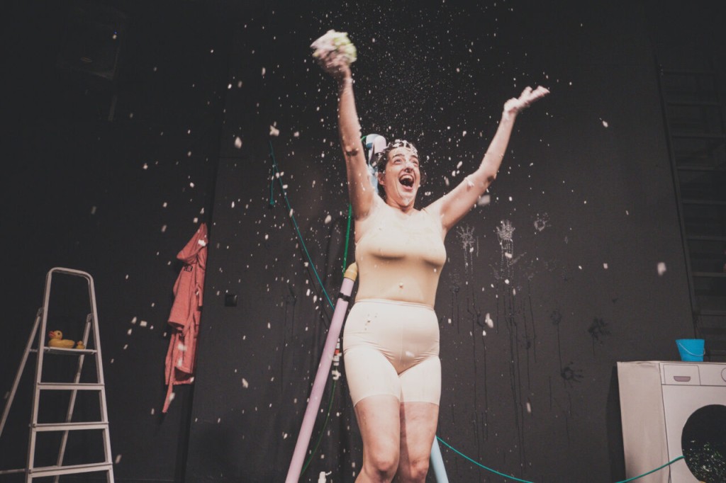 Μικρό Θέατρο Αγρινίου: Η βρεφική παράσταση «Κοίτα πάλι» της Κατερίνας Καραδήμα (Κυρ 1,8,15/2/2026 11:00 πμ)