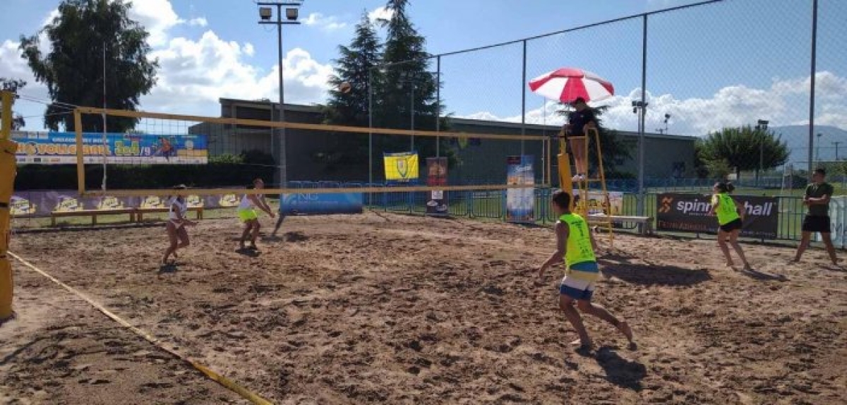 Εικόνες από την πρώτη μέρα του τουρνουά Beach Volley στο “Εmileon”