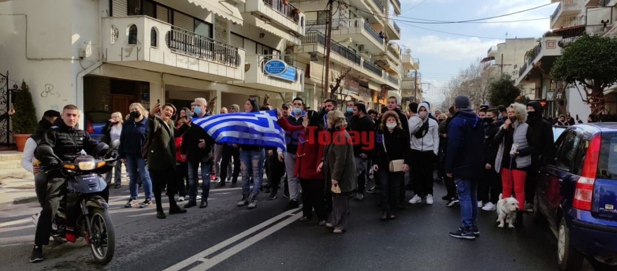 Με «Μακεδονία Ξακουστή» η νέα μεγάλη συγκέντρωση στον Εύοσμο κατά του lockdown και της δομής παράνομων μεταναστών