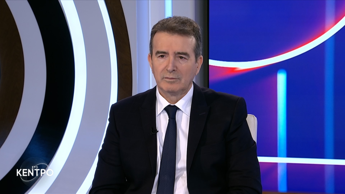 Χρυσοχοΐδης: Στις 12 Φεβρουαρίου ανοίγουν τα γήπεδα