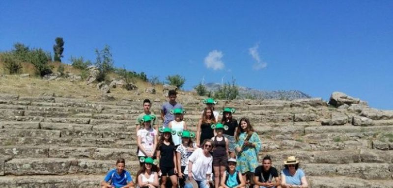 Στο αρχαίο θέατρο Μακύνειας το γυμνάσιο Αντιρρίου
