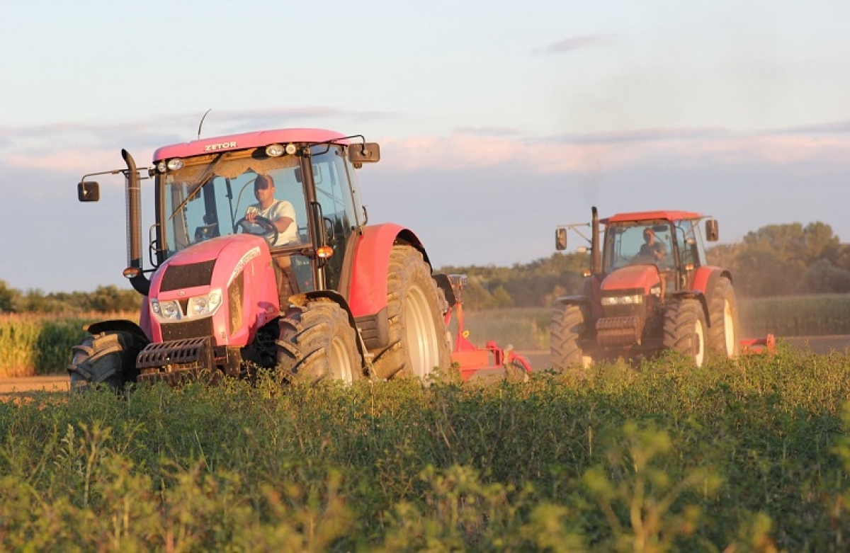 Παράταση αδειών οδήγησης αγροτικών μηχανημάτων