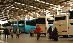 Ανατιμήσεις στις μετακινήσεις: Ακριβαίνουν αεροπορικά – Στο 10% οι αυξήσεις στα ΚΤΕΛ