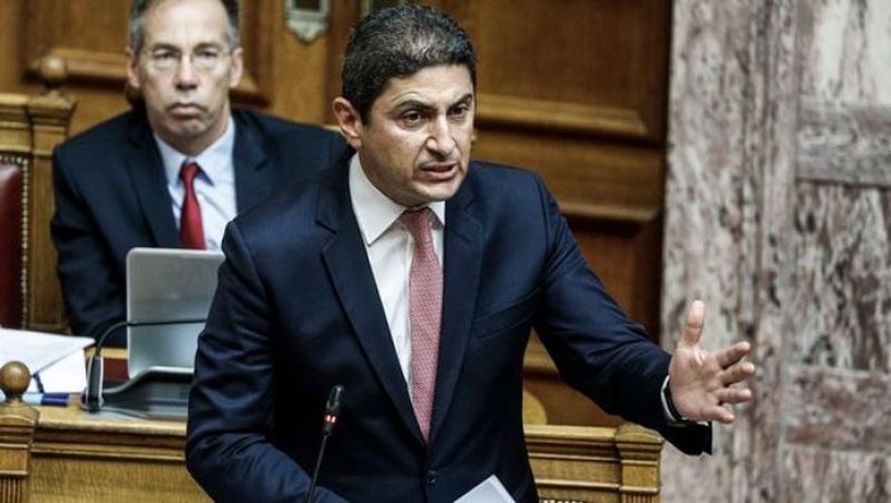 Αυγενάκης: Θετικός στην παρουσία 20% των φιλάθλων στα γήπεδα