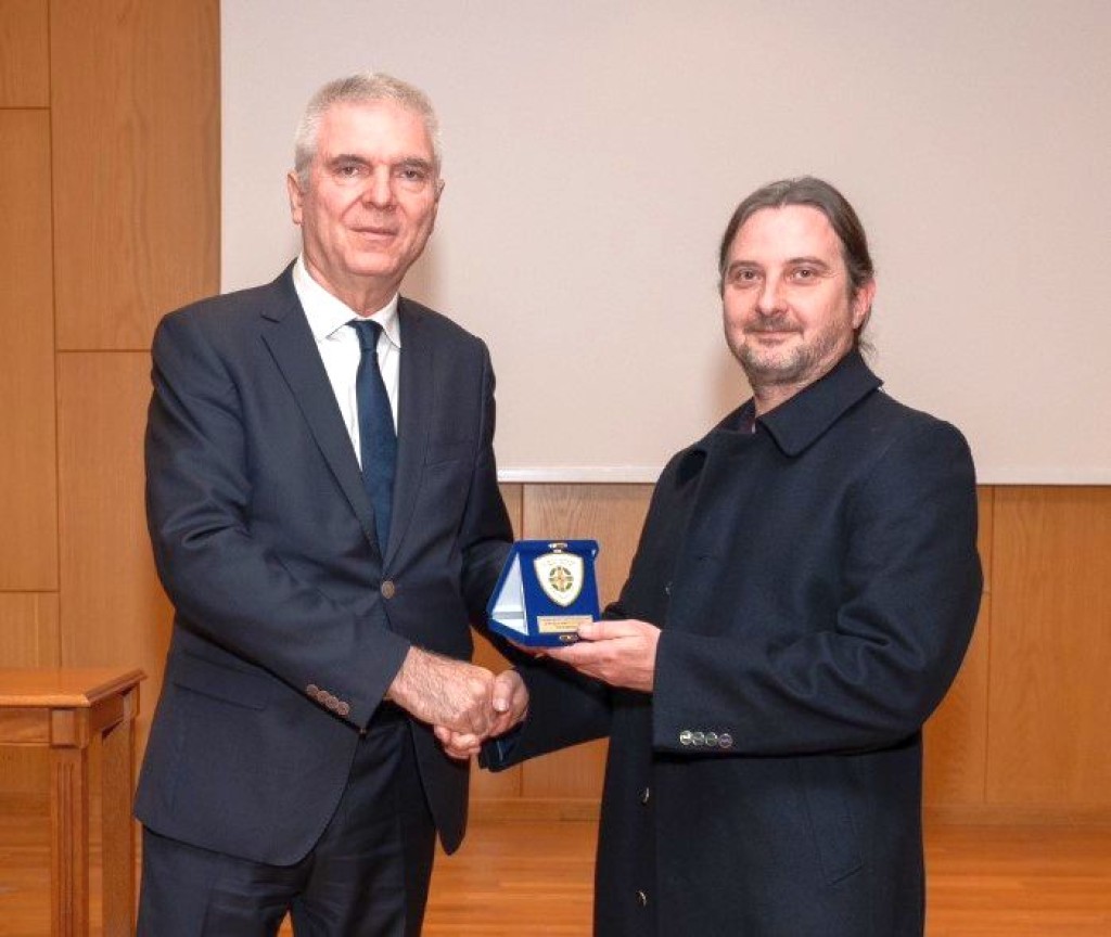 Ο Αγρινιώτης γλύπτης Δημήτρης Στούμπος συμμετείχε σε εικαστική έκθεση στην Θεσσαλονίκη