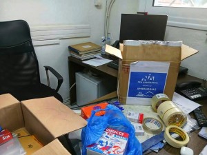 Γραφική και χαρτική ύλη στο Αστυνομικό Τμήμα Εμπεσού από τη ΔΗΜ.Τ.Ο. Νέας Δημοκρατίας Αμφιλοχίας