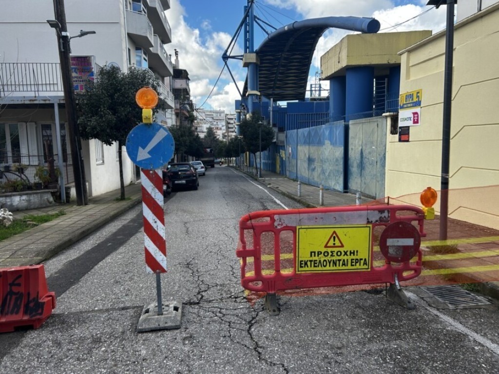 Αγρίνιο: Ξεκίνησαν οι εργασίες ανάπλασης στην οδό Προυσιωτίσσης (φωτο)