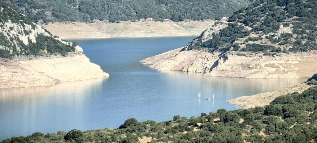 Μόρνος: Διπλασιάστηκαν τα αποθέματα νερού – 708 εκατ. κυβικά στους ταμιευτήρες – Γραφήματα