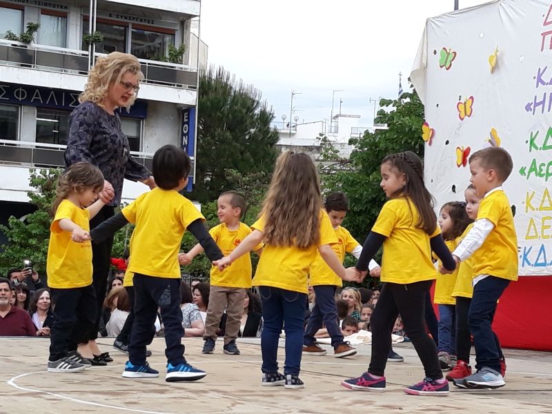 Με μεγάλη συμμετοχή πραγματοποιήθηκε σήμερα στο Αγρίνιο η εκδήλωση «Μια καρδιά για τη Μητέρα»