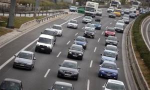 Τι αλλάζει ο νέος νόμος για τα ΙΧ – Νέοι κανόνες για ΚΤΕΟ, κάρτα καυσαερίων, ηλεκτρικά οχήματα