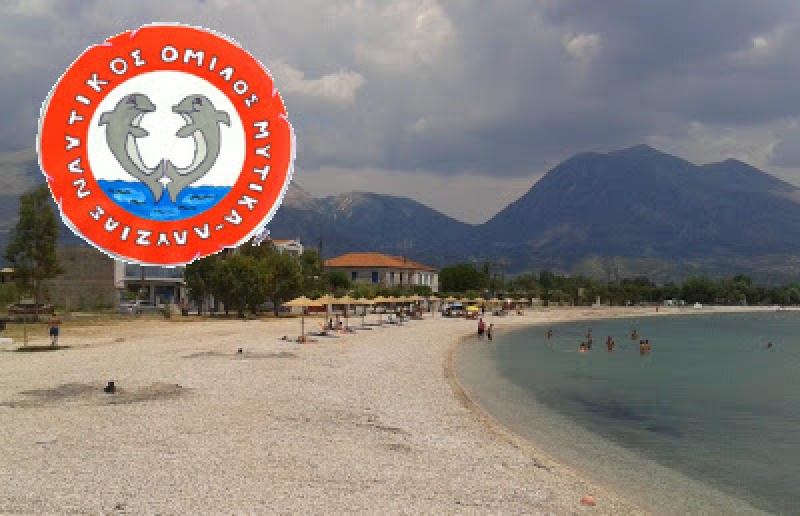 Καθαρισμός της παραλίας του λιμανιού του Μύτικα
