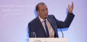 Ερώτηση Βελόπουλου για το υδατοδρόμιο στη λίμνη Τριχωνίδα