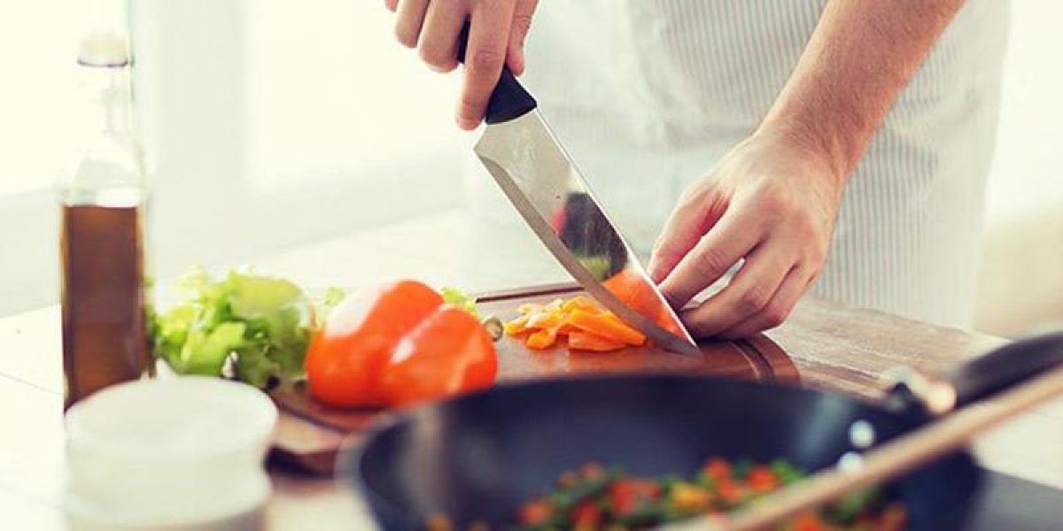 Κατάστημα εστίασης στο Αγρίνιο ζητά μαγείρισσα ή μάγειρα