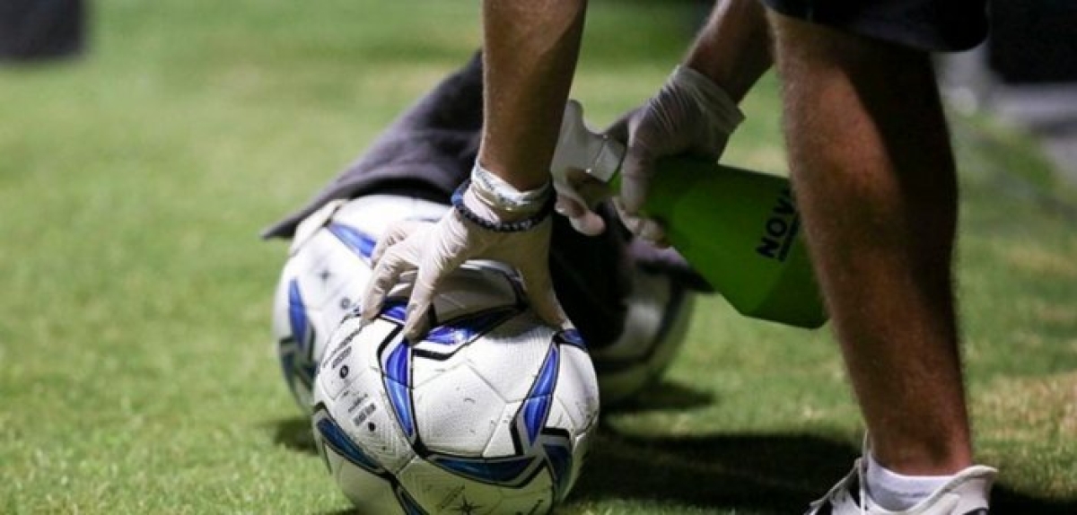 Τιμωρία για τις ομάδες αν δεν φορούν μάσκα οι οπαδοί
