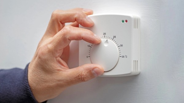 Επίδομα Θέρμανσης: Ποιοι πήραν περισσότερα λεφτά, ποιοι λιγότερα και γιατί