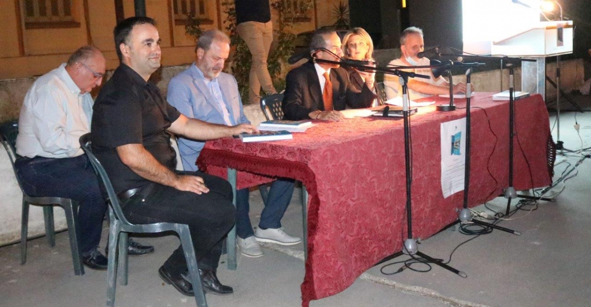 Μεγάλη συμμετοχή στην παρουσίαση του βιβλίου του Λίνου Υφαντή: «Αγρίνιο: Νέες μορφές αστικού χώρου και οι αναπαραστάσεις τους, 1900-1980»