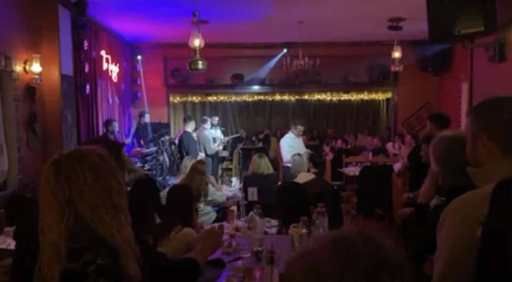 Αγρίνιο: Μεγάλη επιτυχία είχε το Karaoke με ζωντανή μουσική στο ΛΥΓΕΡΟ