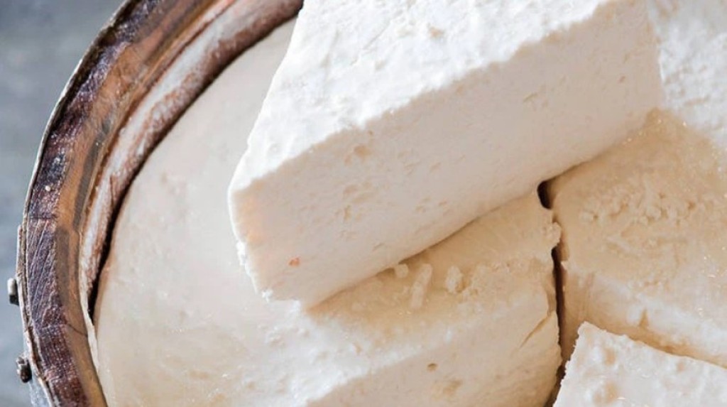 ΣΕΒΓΑΠ: Κίνδυνος να χαθεί το 20% εξαγωγών της ελληνικής φέτας