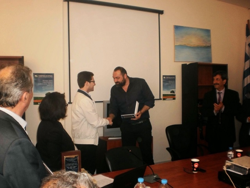 Πάλαιρος: βραβεύτηκε μαθητής με επιτυχίες σε παγκόσμιους διαγωνισμούς μαθηματικών