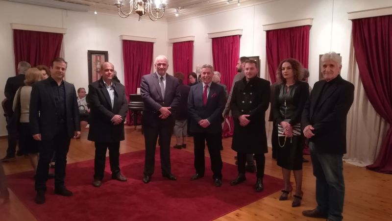 Η «Διέξοδος» γέμισε γυναικείες φιγούρες  που εκπέμπουν  αναμνήσεις και νοσταλγία