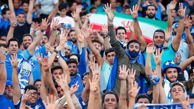 Το «μπλε κορίτσι» και η «μπλε ομάδα»