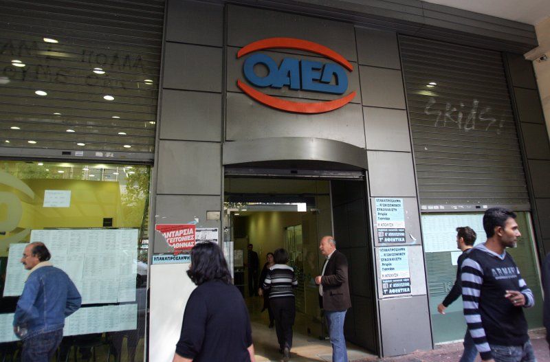Ποιοι μακροχρόνια άνεργοι και πώς θα πάρουν το επίδομα “κορωνοϊού” των 400 ευρώ