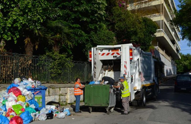 Αποκομιδή απορριμάτων από ιδιώτες