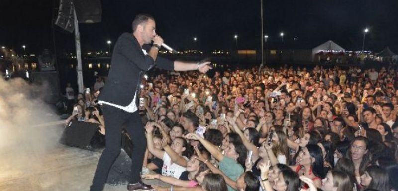 Ξεσήκωσε το Μεσολόγγι ο Ηλίας Βρεττός (Δείτε Φωτο)